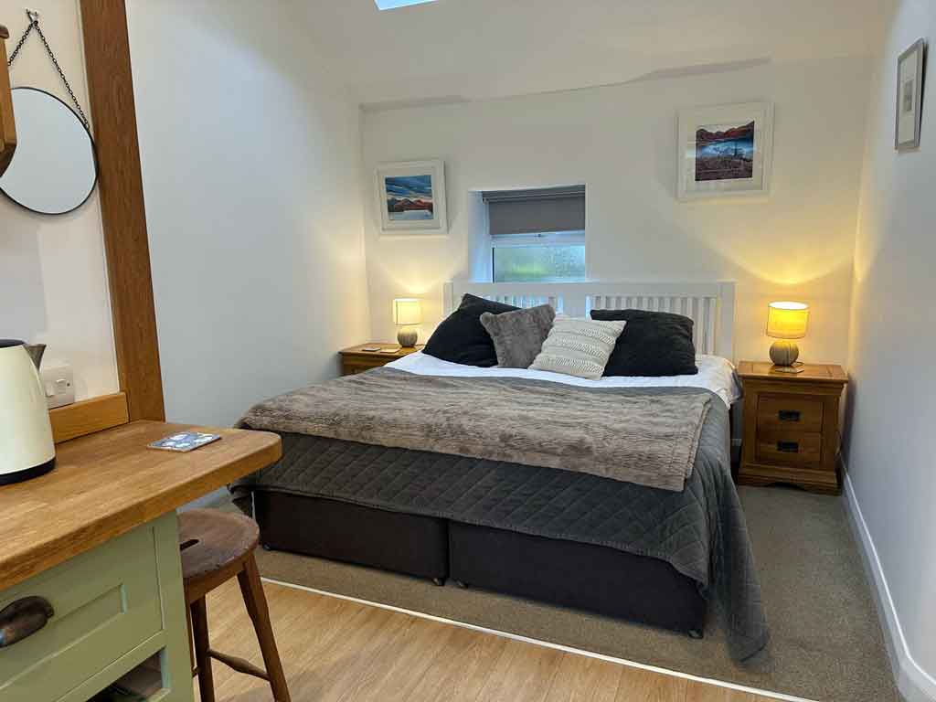 The Nook - double or twin bed setup